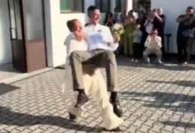 Mlada prenijela mladoženju preko praga i iznenadila sve