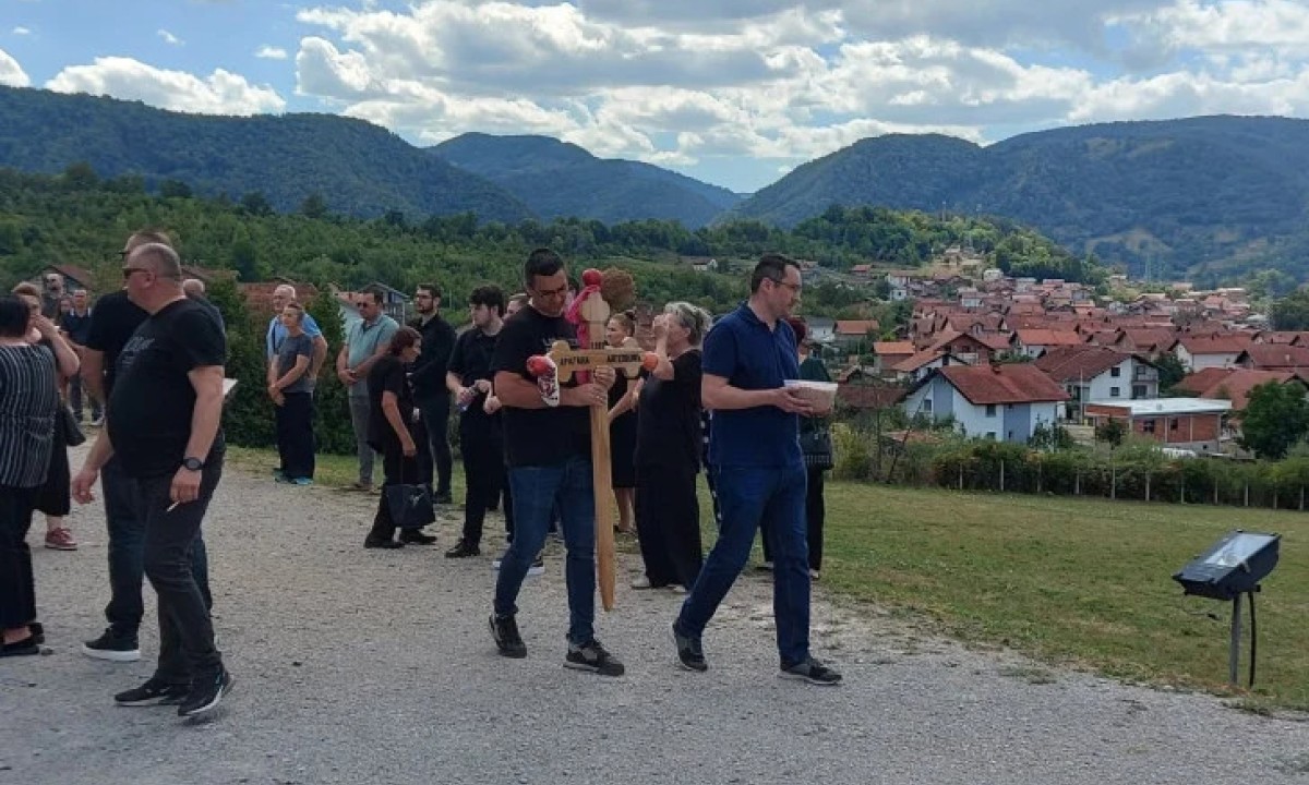 Sahrana Dragane Antešević u Kotor Varošu: Dirljiv oproštaj od stradale u Dalmaciji