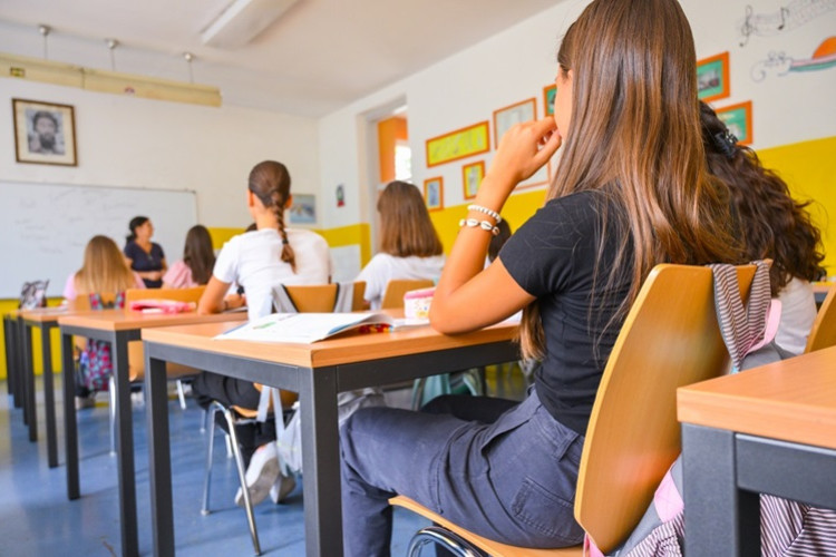 Nova školska godina u RS: U školu kreće 8.737 prvačića