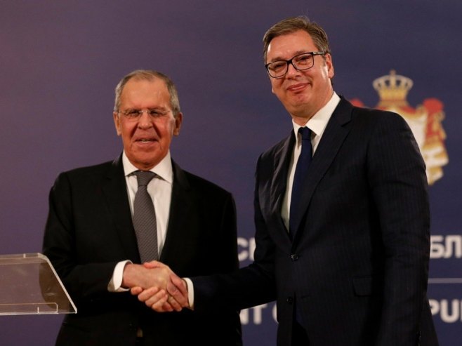 Lavrov: Vučić iskusan političar i izložen ucjenama EU