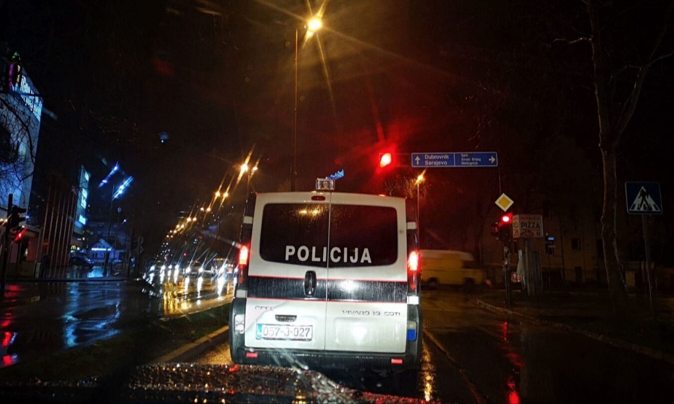 Napad sjekirom u Mostaru zbog pogrdnih riječi kćerki