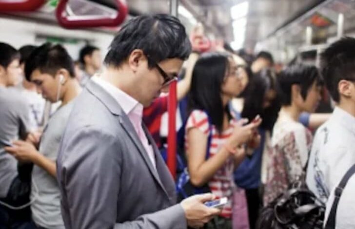 Tri razloga zbog kojih Japanci ne telefoniraju u vozu