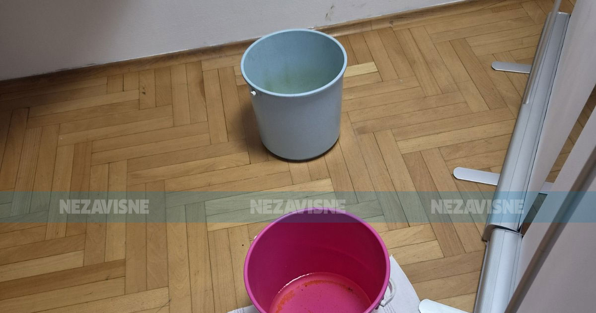 Nova zgrada UIO BiH na čekanju dok plafon prokišnjava