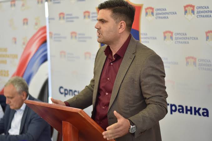 Petrović smatra da napadi na Blanušu služe za skretanje pažnje sa krize