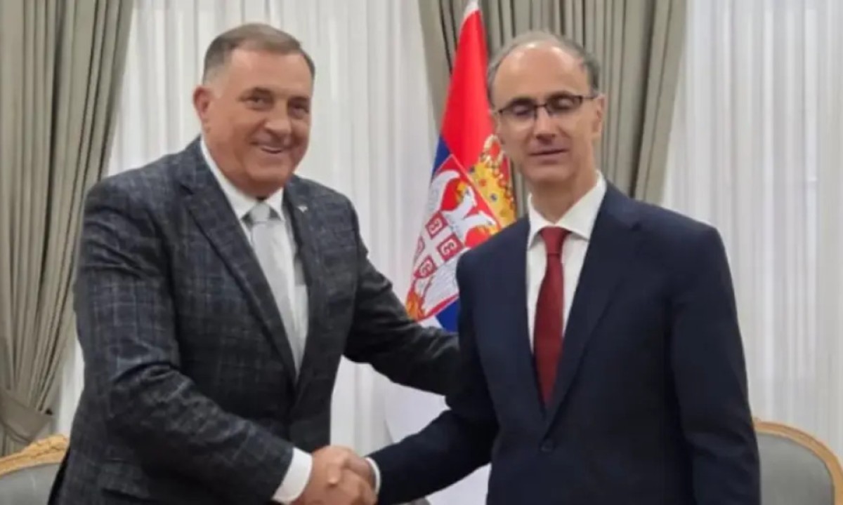 Dodik poručio da je zabrana preleta premijeru Srbije prevršila svaku mjeru