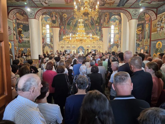 Osveštan Hram Hrista Spasitelja u Donjem Breziku kod Brčkog