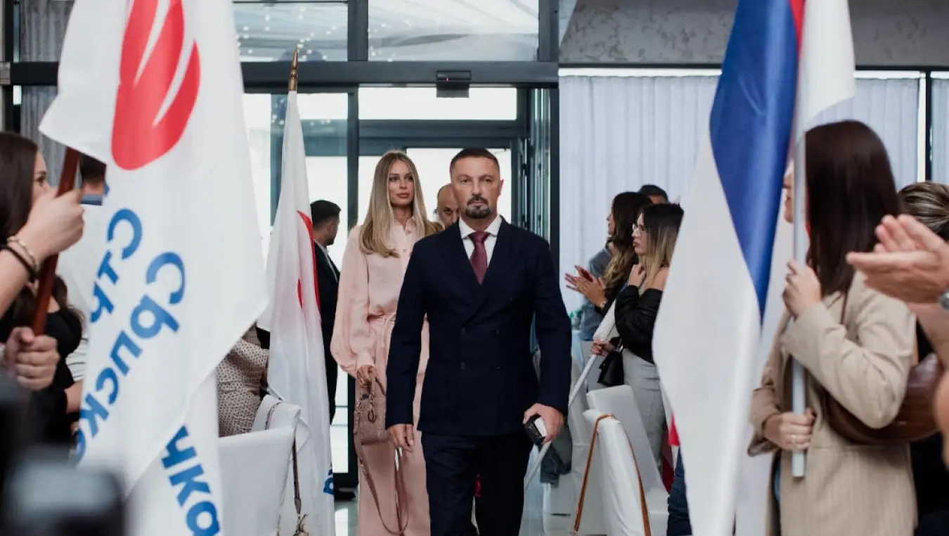 Slavenko Ristić okupio više stotina građana u Bijeljini: Predstavljeni kandidati RSS i plan za Srpsku
