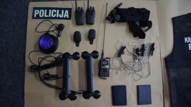 Lažni policajac u Zagrebu prolazio kroz crveno pa pokazao falsifikovanu značku
