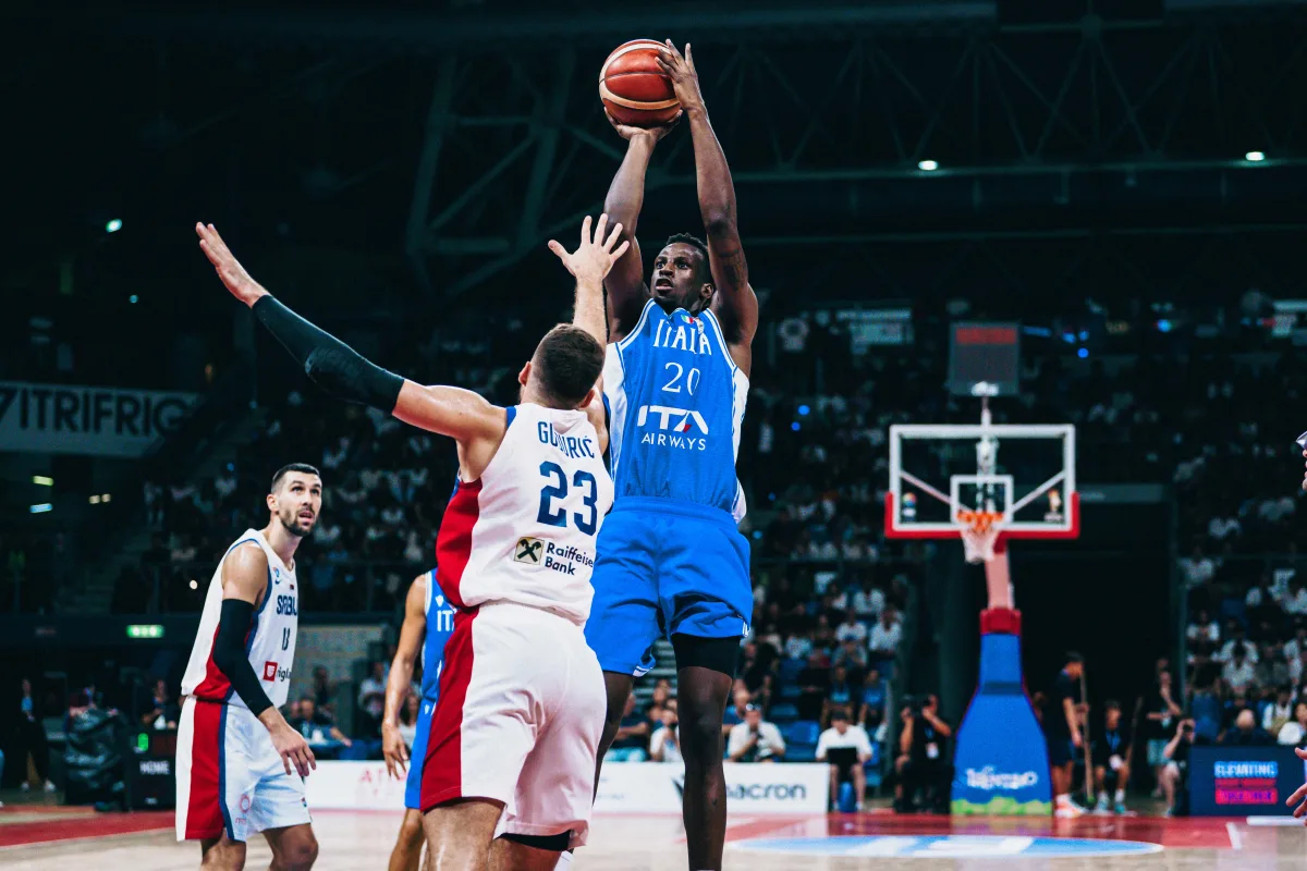 Avramović i Gudurić srušili Italiju u Pezaru