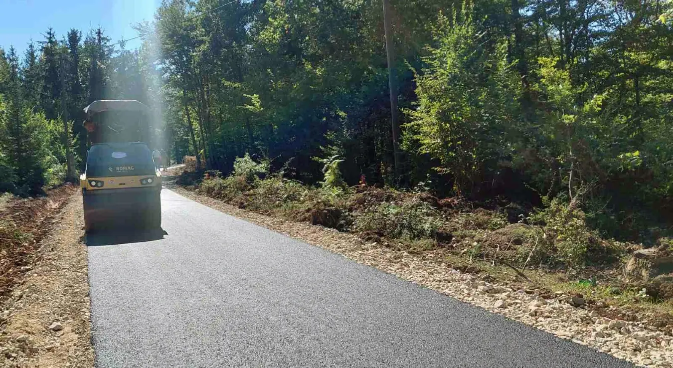 Asfaltiranje lokalnih puteva u Vlasenici: U toku obnova saobraćajnica vrijedna više od 400.000 KM