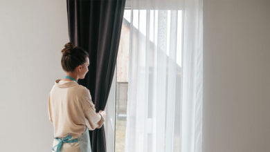 Praktični trikovi za osvježavanje zavjesa bez skidanja sa karniše