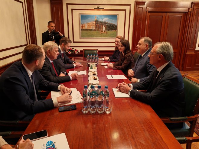 Dodik u Moskvi razgovarao sa Torkunovom o saradnji u obrazovanju