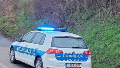 Nuđenje mita policajcima: Prijedorčanin ostavio novac u službenom vozilu