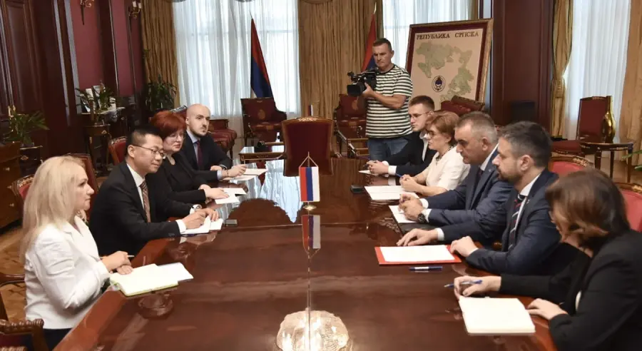Minić, Amidžić i Vidović razgovarali sa Vangom o projektima vrijednim 230 miliona evra