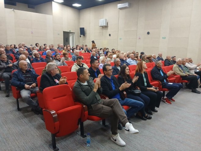Grković traži ukidanje akreditacija privatnim fakultetima