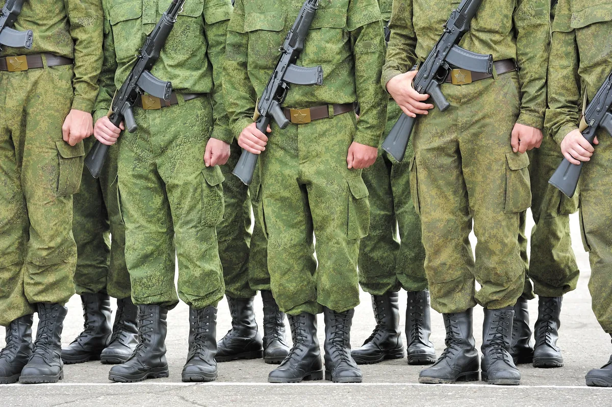 Sikorski poručio da Rusija nema snage za napad na NATO