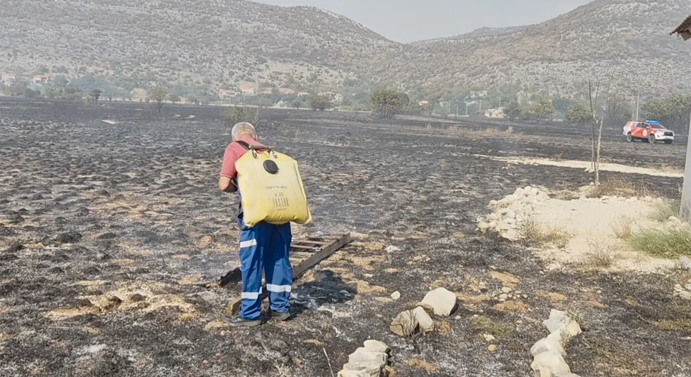Požar u selu Tuli kod Trebinja ponovo zaprijetio kućama