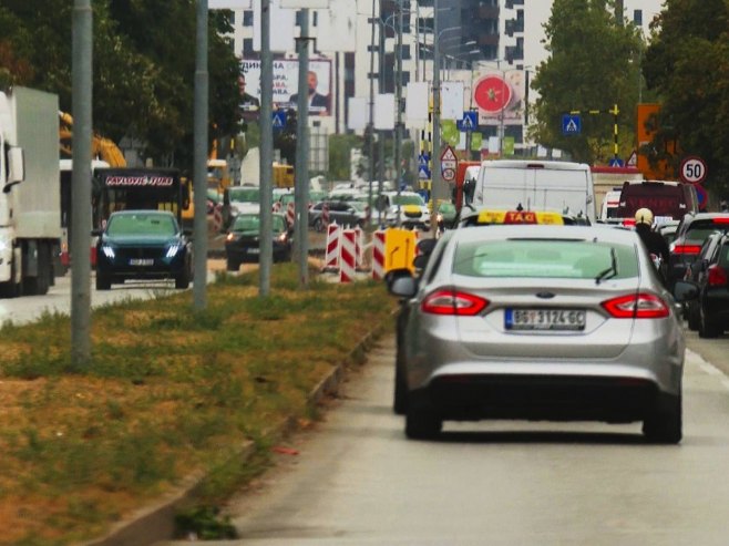 Saobraćajni kolaps u Banjaluci: Nezgoda u kružnom toku i ogorčenje vozača zbog radova