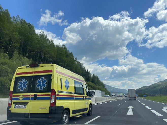 Trogodišnjak teško opečen u požaru u Zadru, prevezen u Zagreb