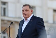 Istočno Sarajevo se razvija u moderan centar, poručio Dodik u čestitki