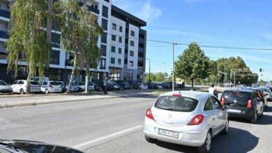 Mještani Lazareva traže rješenje za autobuska stajališta i oštećene puteve