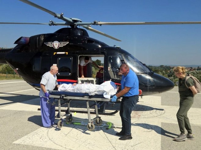 Vazdušni medicinski transport djevojke iz Banjaluke za Beograd