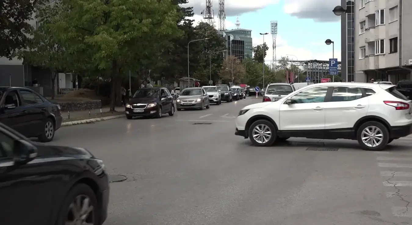 Kružni tokovi u Banjaluci donijeli zastoje umjesto rasterećenja