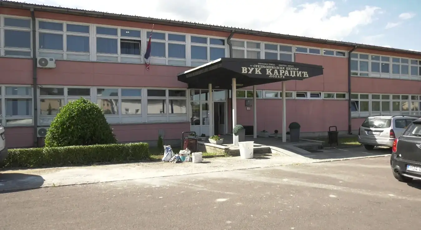 U toku obnova školskih objekata u Bijeljini, Ugljeviku i Loparama