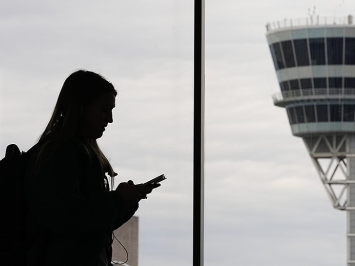 Kolaps avio-saobraćaja u SAD: Zbog presječenog kabla prizemljene stotine aviona