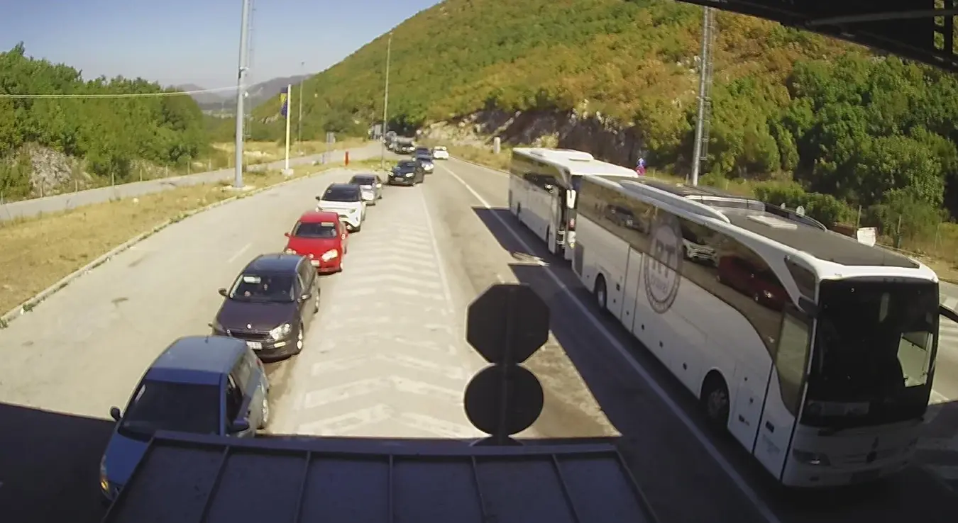 Gužve na granicama: Kolone na izlasku iz BiH