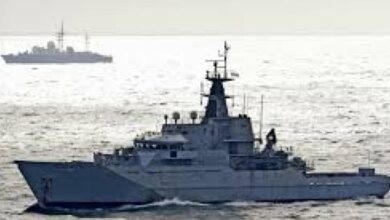 Skupi britanski razarači godinama se borili sa kvarovima u toplim vodama