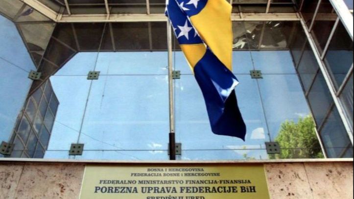 Pad javnih prihoda u Federaciji BiH: Manje novca od doprinosa i manji broj radnika
