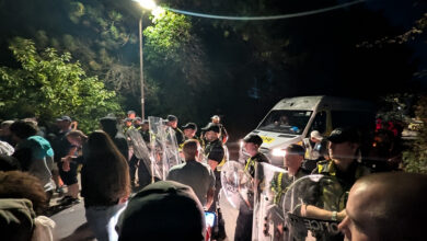Tenzije na jugu Engleske: Sukobi u luci Portsmut tokom dolaska migranata