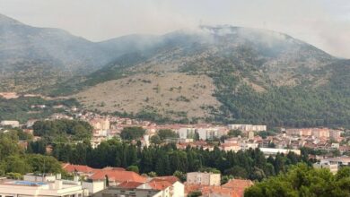 Noć bez aktivnih požara u Trebinju, ekipe ostaju na terenu