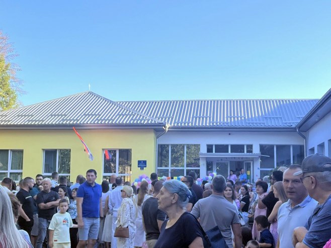 Minić u Osnovnoj školi „Ivan Goran Kovačić“ povodom početka školske godine