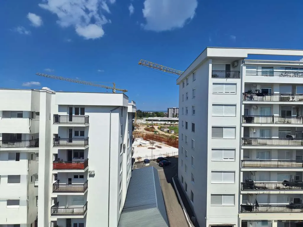 Cijene stanova u Sarajevu obaraju rekorde: Kvadrat ide do 12.800 KM