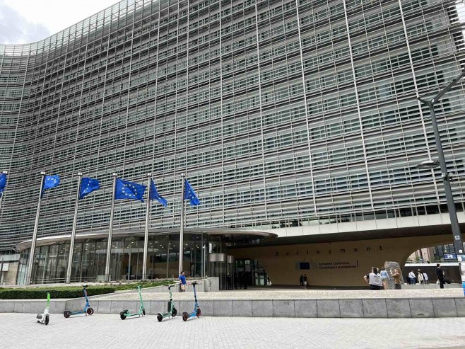 Evropska komisija ne mijenja šengenska pravila, ali traži rješenja za prevoznike