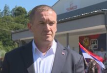 Goran Broćeta poručio iz Drvara: Samo snažna partija može odgovoriti na pritiske