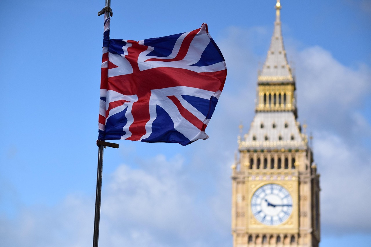 Priprema za krizne situacije: Građanima Britanije savjetovano da spreme gotovinu i hranu