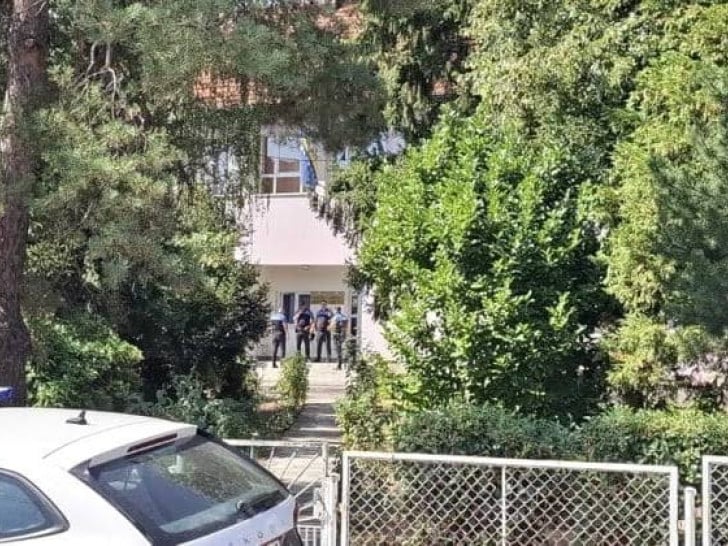 Petnaestogodišnja djevojčica predata Tužilaštvu: Napala dvije učenice u Gornjoj Tuzli