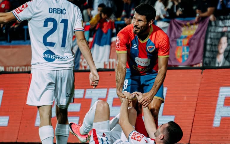 Erera srušio Zrinjski: Pokazan rekordan broj kartona u derbiju na Gradskom stadionu