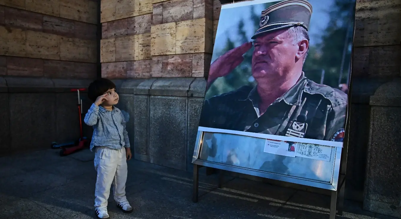 Borci iz Srpske i građani kreću na sahranu generala Ratka Mladića