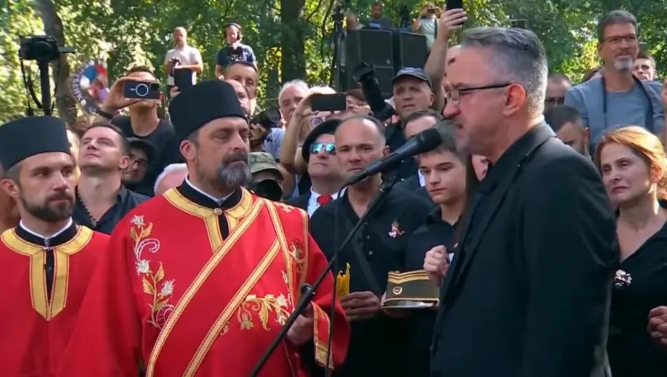 Emotivan govor Darka Mladića nad očevom grobnicom: Uvijek si bio borac koji je branio svoj narod