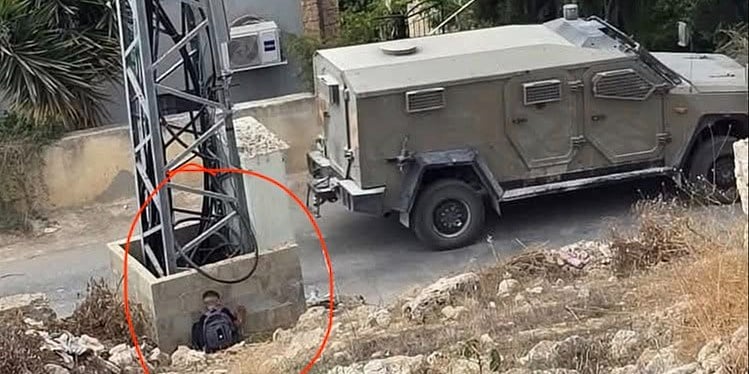 Potresna fotografija dječaka i upadi u palestinska sela na Zapadnoj obali