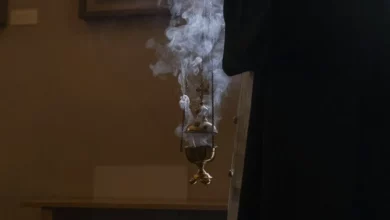 Kako se pravilno odlaže pepeo nakon kađenja doma