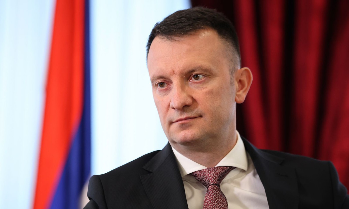 Maričić poručuje: Uvredljivi plakati protiv SNSD-a dokaz su očaja