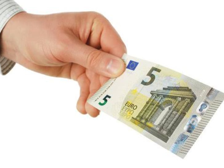 Vozač kamiona kažnjen u Banjaluci zbog pet evra mita