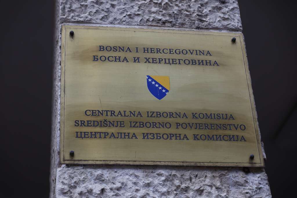 Nove novčane kazne CIK-a za Stanivukovića i Ramu Isaka
