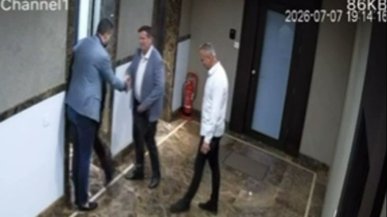 Objavljen snimak: susret Blanuše i Dodika prije razgovora sa Ćulumom