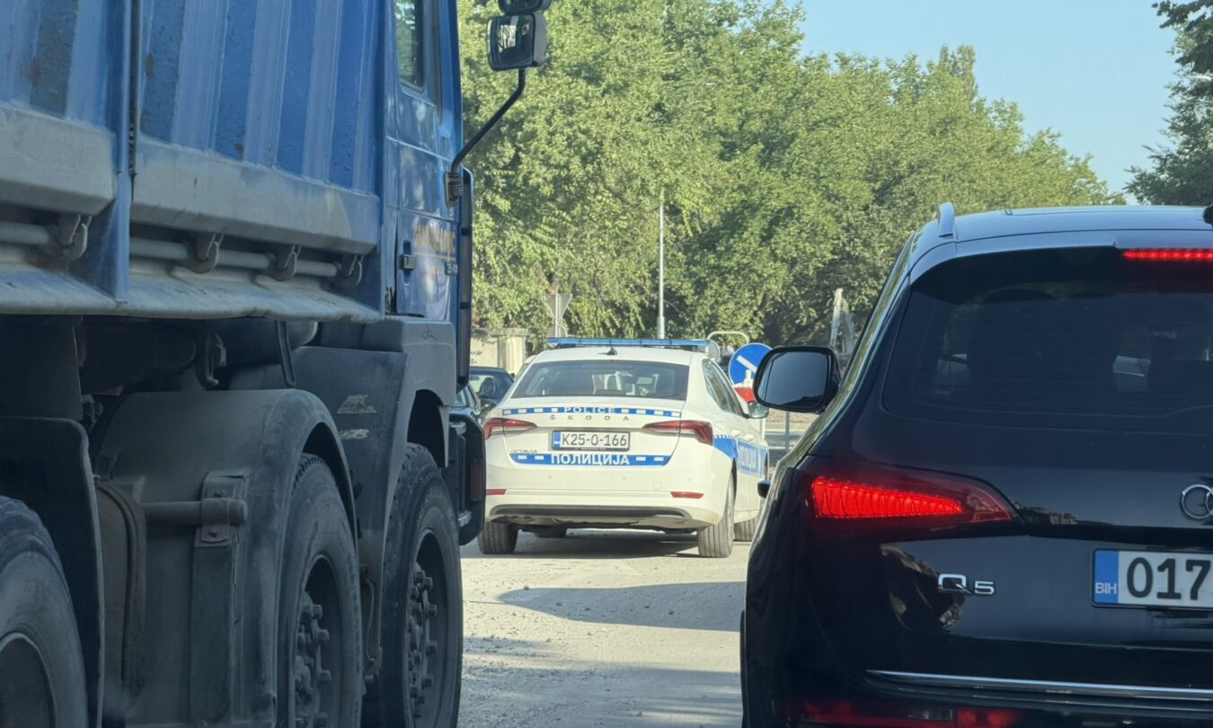 Velika gužva kod Škorpiona, policija reguliše saobraćaj